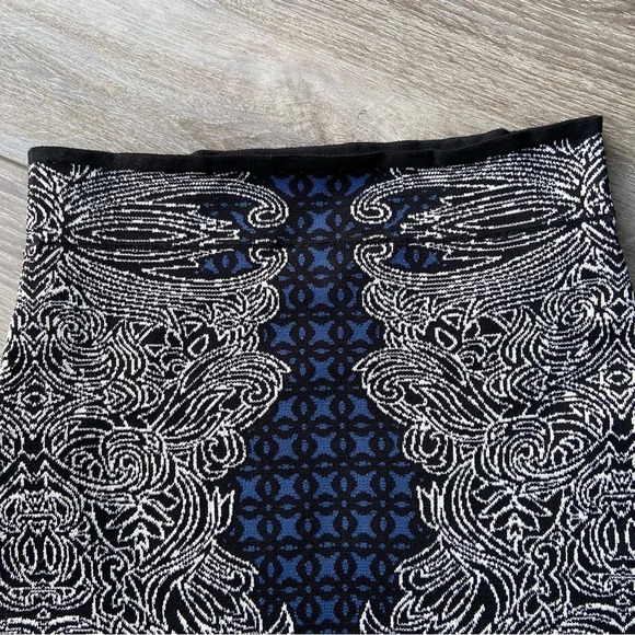 BCBGMaxAzria Irene Tribal Jacquard Pencil Bandage Skirt - Picture 12 of 13